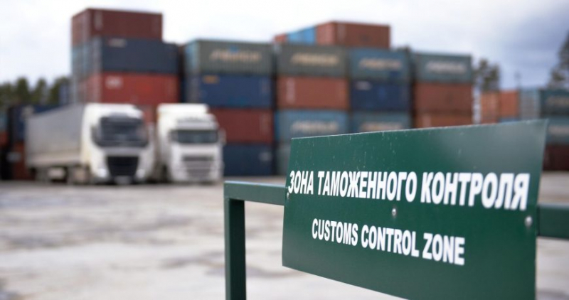 Какие категории товаров завозятся по параллельному импорту в 2022 году, что говорит Денис Мантуров